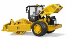 2450_Cat vibratory soil compactor with levelling blade_1